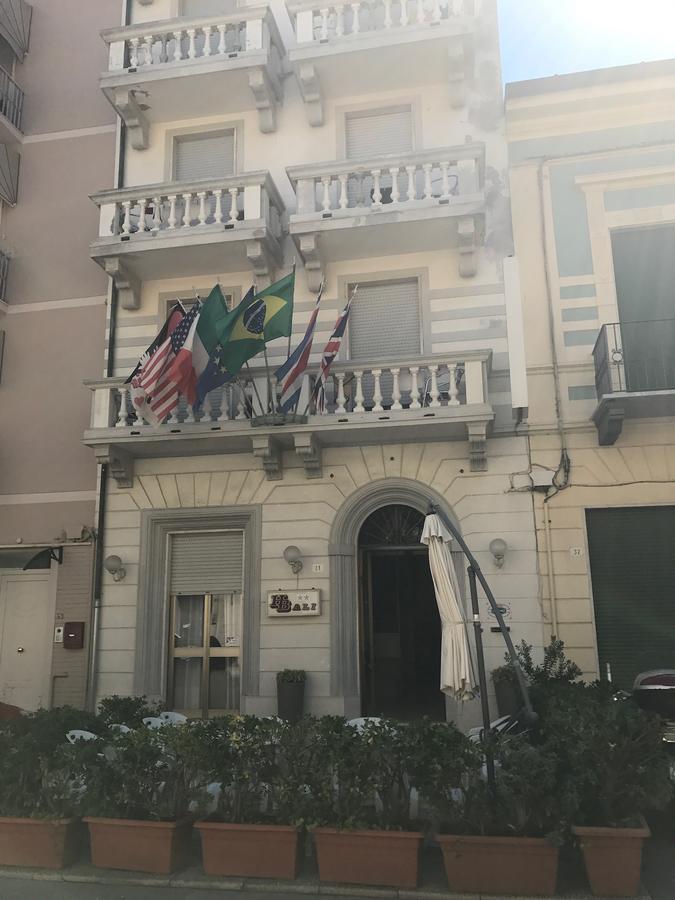 Hotel Bali Viareggio Kültér fotó